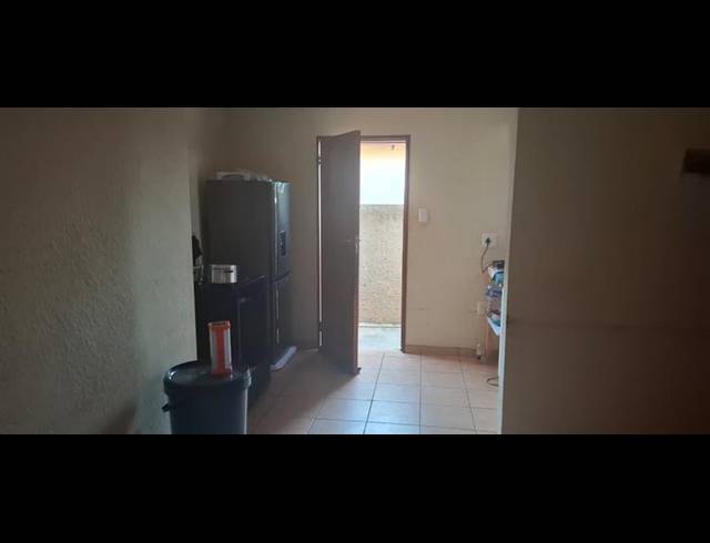 3 BEDROOM PROPERTY TO RENT IN SOSHANGUVE VV